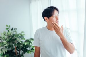 脱毛後にヒゲがポロポロ抜ける理由